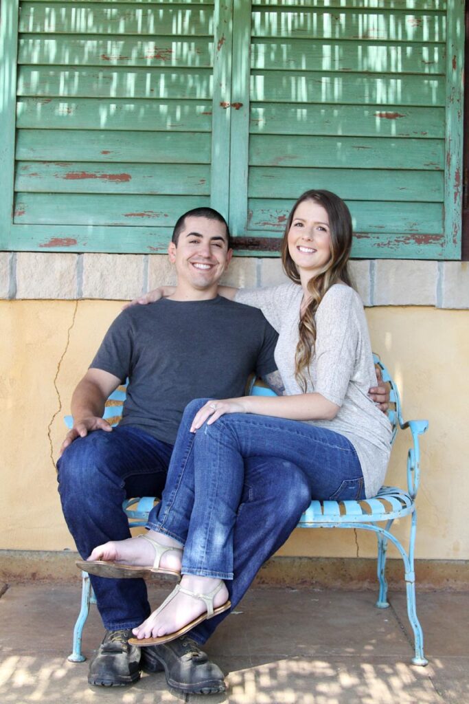 Engagement photo of couple.