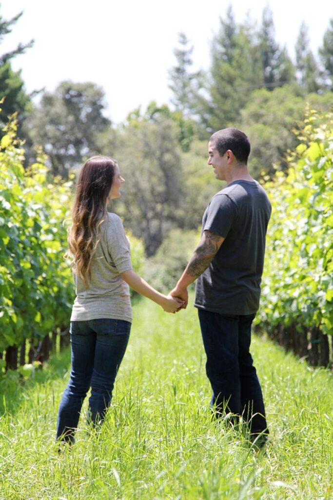 Engagement photo of couple.