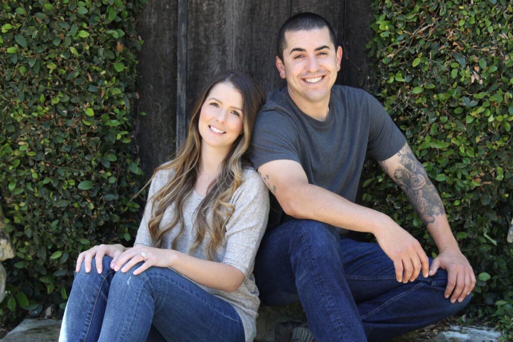 Engagement photo of couple.