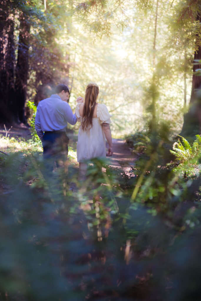 Engagement photo of couple.